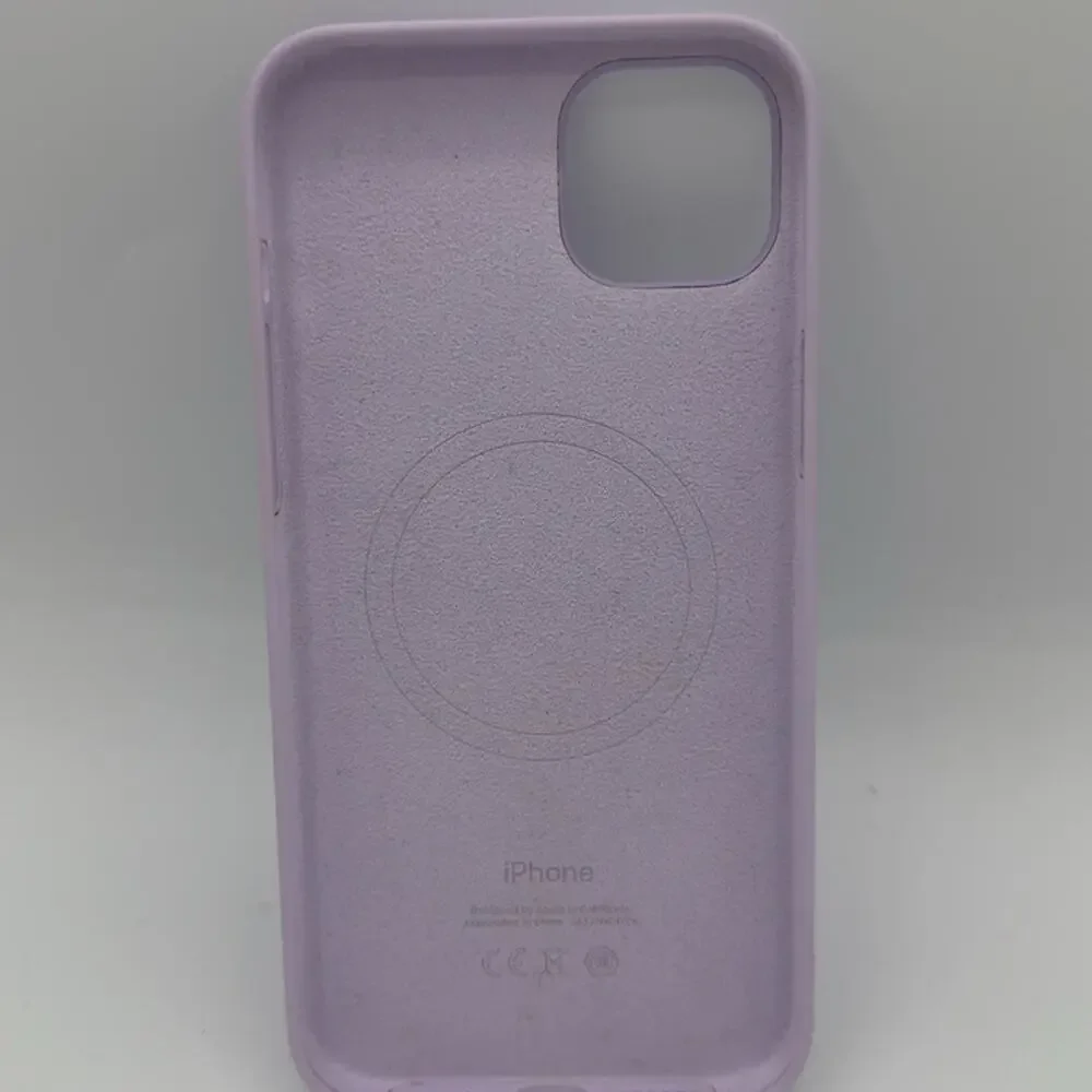 Apple Silicone Case with MagSafe for iPhone 14 - Lilac